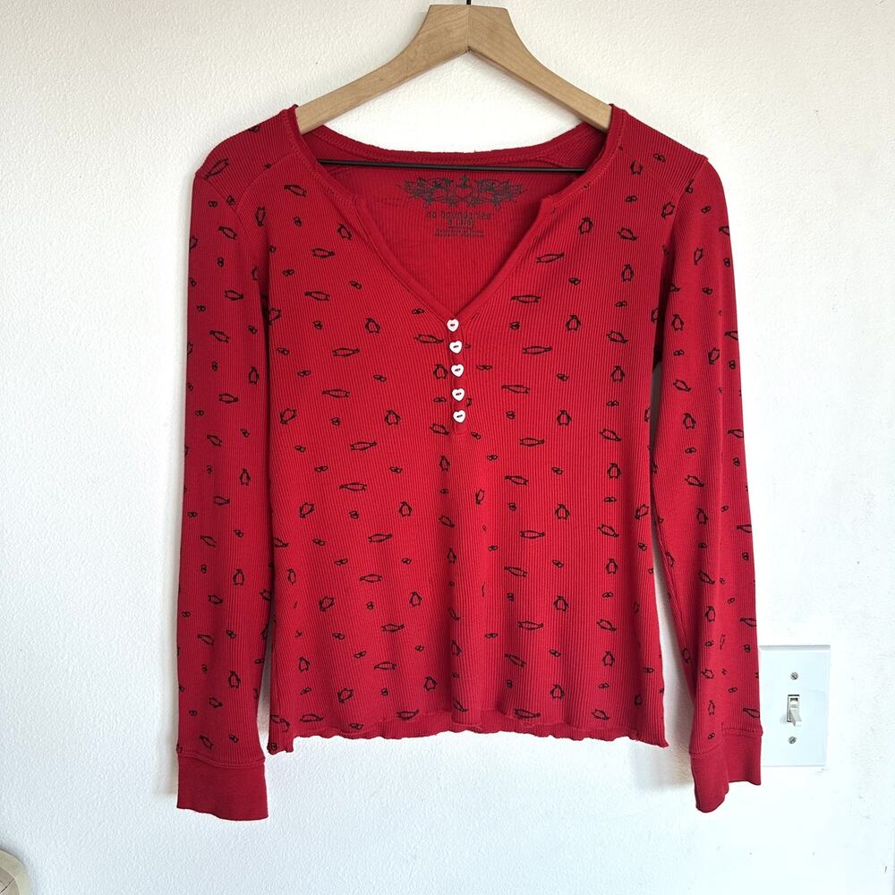 Vintage Y2K 100% Cotton Henley Sz S No Boundaries Red Heart Penguin Fairy Whimsy